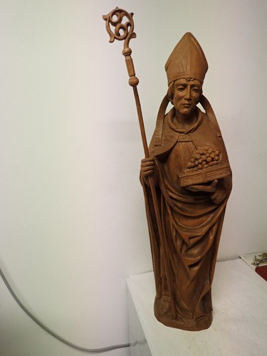 Toll geschnitzte holzfigur - toll,