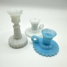 3 Stück Kerzenständer Kerzenhalter Glas Glaskunst Opalglas Pressglas Antik