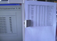 Konzepthalter für Bildschirmarbeiten