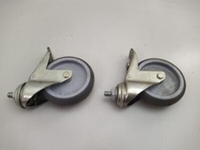 zwei Schwerlastrollen