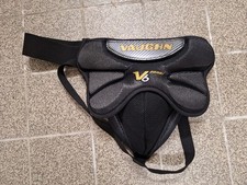 Vaughn Goalie Tiefschutz V6 2000i Größe Inter In Schwarz