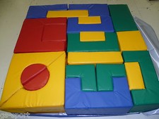 Spielbausteine- Großbausteine
