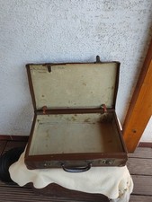 Alter Koffer Fluchkoffer