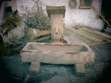 Krippenzubehör -Brunnen