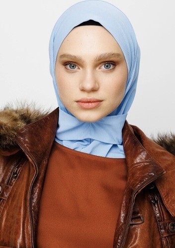Hijab babyblau fertig - /babyblau,