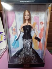 Barbie Puppe Society Girl