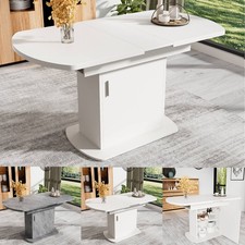 Ausziehbarer Esstisch mit