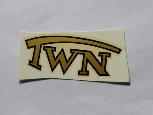 Triumph twn schriftzug - triumph,