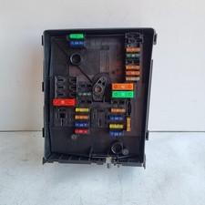 VOLKSWAGEN GOLF MATCH FUSE BOX