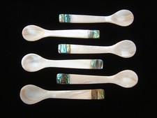 6 Designer Kaviar & Eier