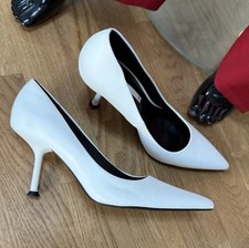 Zara Pumps Weiß 39 Spitz