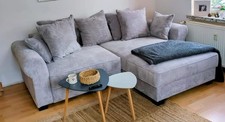 Graues Cordsofa mit Schlaffunktion Top Zustand