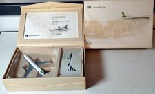 1073 herpa 504959 cathay - 1073,
