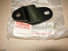 YAMAHA  YZF 350 BANSHEE   Auspuffhalter 1x  STAY, MUFFLER     