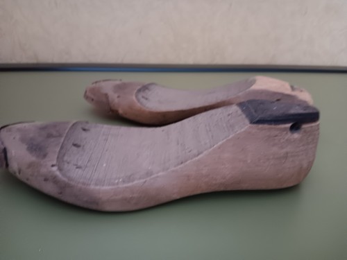 Paar sehr alte schuhleisten - paar,