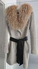 Kocca Mantel mit abnehmbare Lammfell Kragen,  Größe M,  beige