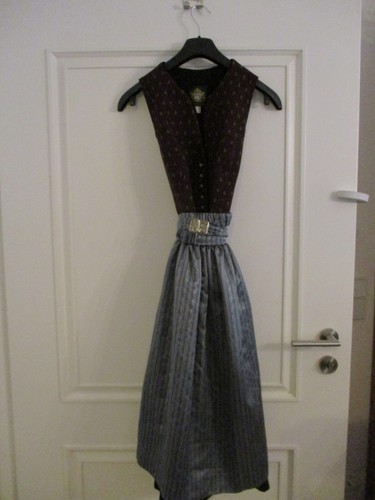 Neuwertiges dirndl - neuwertiges,