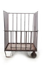 Alter Rollwagen Gitterwagen Fabrik Industrie Design true vintage Wäschewagen