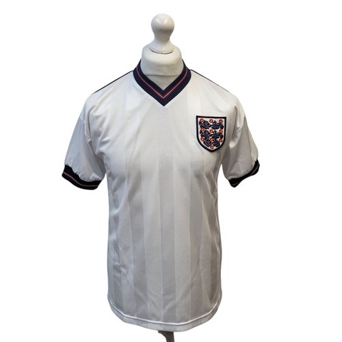 Score draw weiß england - score,
