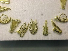 36 Musikinstrumente miniatur