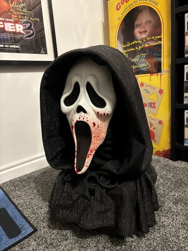 Scream opening kill - scream,