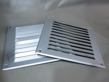2 x Metall  200 mm Lüftungsgitter Heizungsgitter Kiemen Stegblech