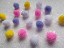 18 Pompoms Pompon Gelb Lila