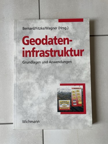 Geodateninfrastruktur - ,