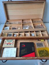 Uhrmacherschrank  voll mit Uhrenzubehör : Zeiger für Armbanduhren ...