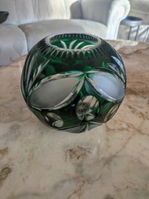 Smaragdgrüne Überfangglas