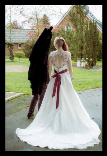 Hochzeitskleid