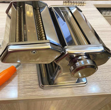 italienische Nudelmaschine mit zwei Klingen, Pasta Machine, Nudelmaschine