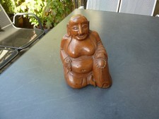Lachender Buddha aus Holz
