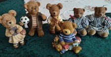Sechs Teddie/ Teddy/ Bären