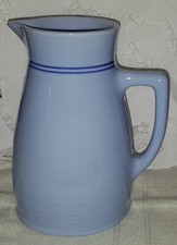 Lilien Porzellan  Kanne /Krug/Milchkanne pastellblau, 14,5 cm Höhe, ca. o,5 l