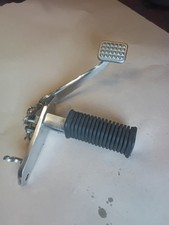 Suzuki LS650 Savage Fußrastenanlage rechts vorn komplett