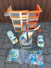 Playmobil City 6657 Krankenhaus mit Erweiterung und Hubschrauber + Krankenwagen