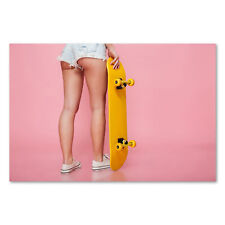 Postereck 3742 Poster Leinwand Frau, Skateboard Gelb Po Sexy Sport Hotpants