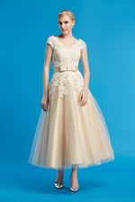 NEU Brautmode Brautkleid mit Spitze Tüll Schnürung