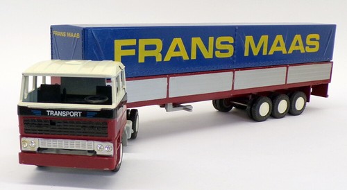 Lion toys scale diecast - lion,