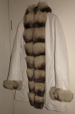 FLORENCE MOON MADE in ITALY PELLETTERIA NAPPALEDER MANTEL mit PELZKRAGEN GR. M