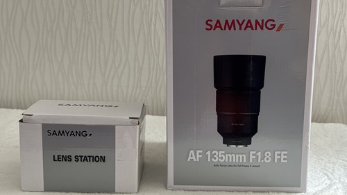 Samyang 135 1 8 - f, fe