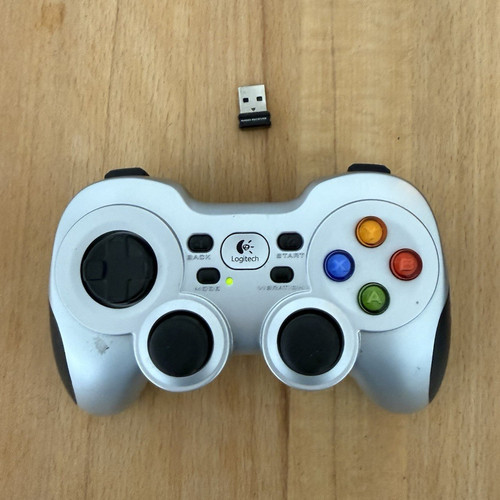 Logitech f710 wireless gamepad - f710,