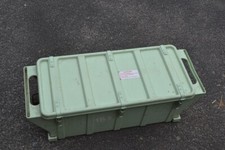 BW Batteriekasten 24 V mit Natosteckdose (Batteriebehälter, Bundeswehr, Shelter)
