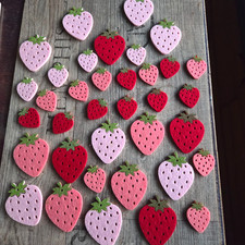 36 x Erdbeeren Filz 3.5 + 5 cm