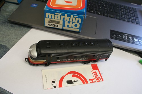 Märklin diesel lok 4129 - h0,
