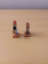 2 kleine Schnitzfiguren aus der Schnitzerei Emil Helbig in Lengefeld
