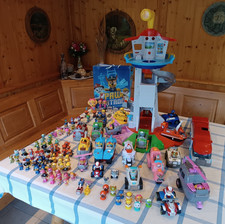 großes Paw Patrol Set Paket Konvolut Zentrale Fahrzeuge Figuren ect. **ansehen**