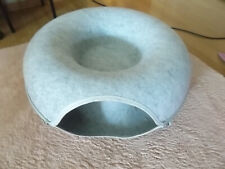 Katzenbett, Filz Donut Rascheltunnel  Hellgrau