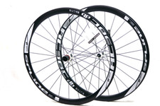 Laufradsatz DT Swiss Spline RC38C db 24 L 700c 11f. Disc Centerlock QR 9x100/9x